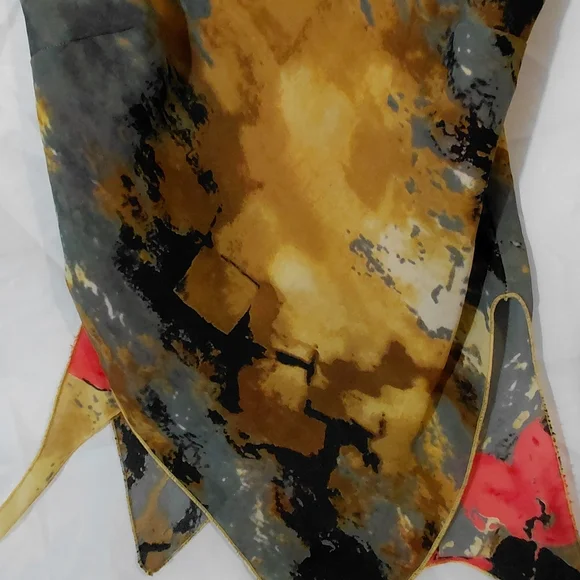 Elegant Multicolor Camisole with Lace Trim - Picture 4 of 11